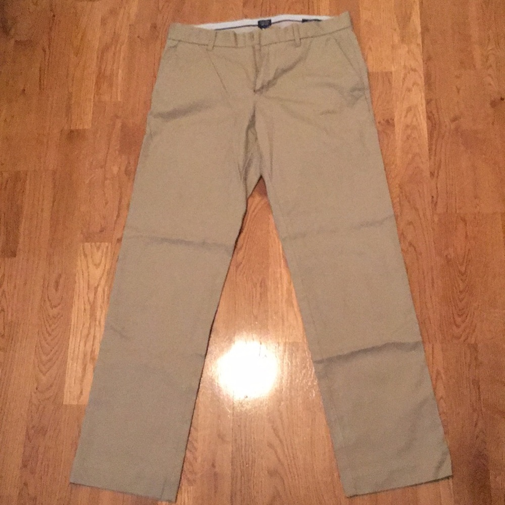 Men’s Gap Tailored Straight Fit Khakis 31x32